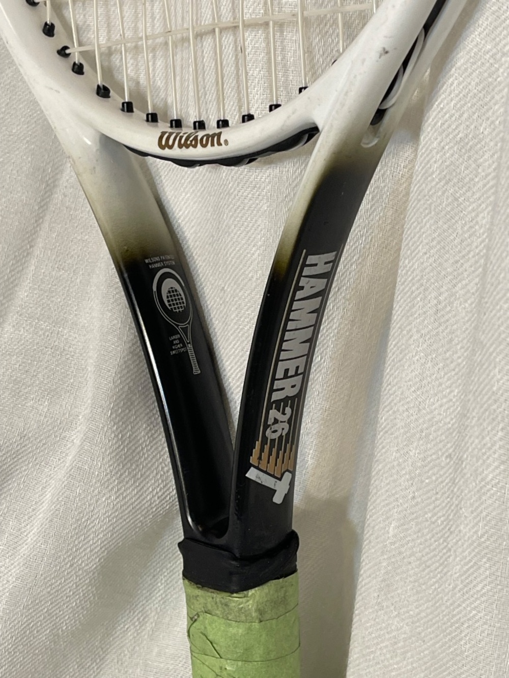 Wilson Tennis Racket with Red W String Logo and Green Grip - Picture 2 of 12